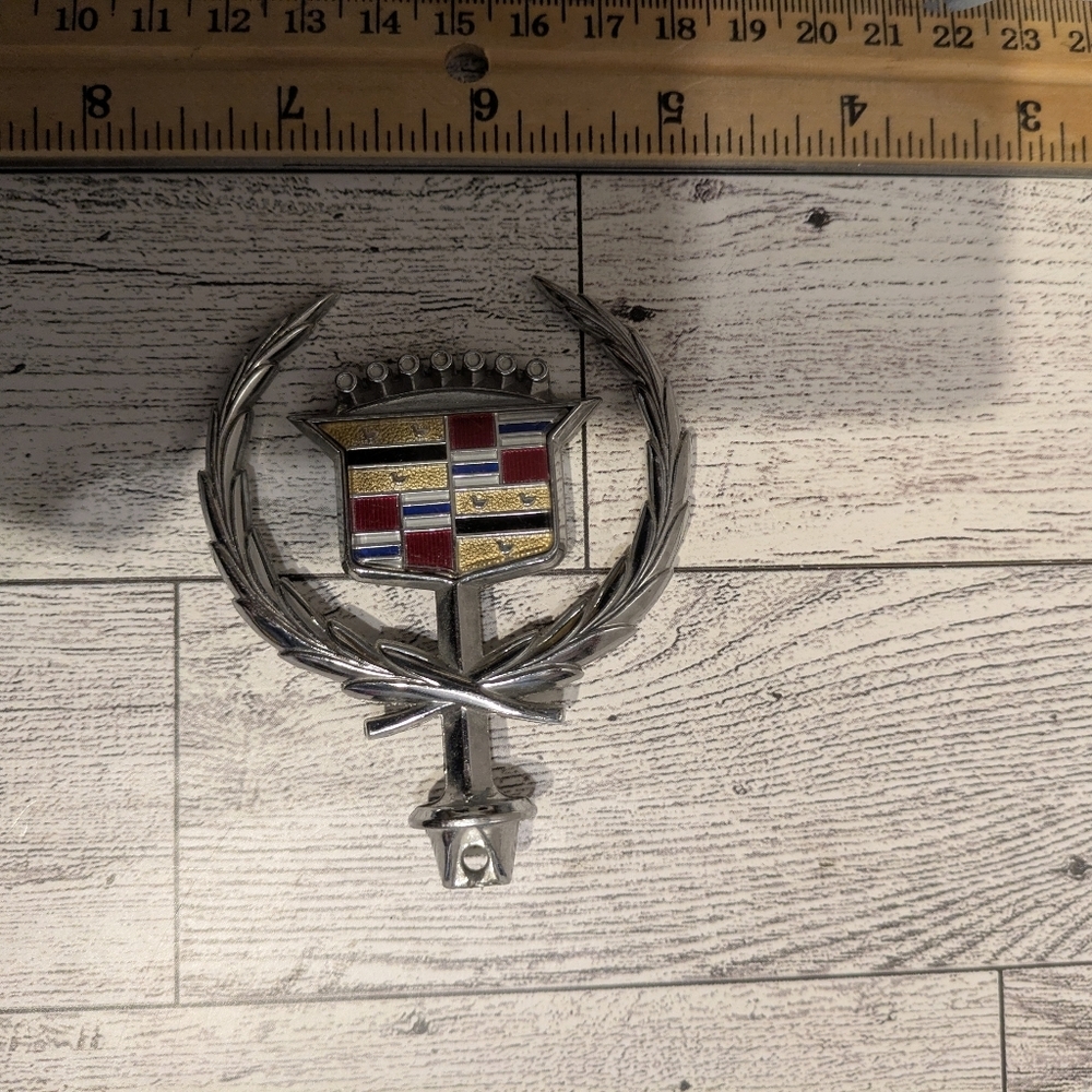 Cadillac Silver and Gold Emblem - Picture 3 of 5